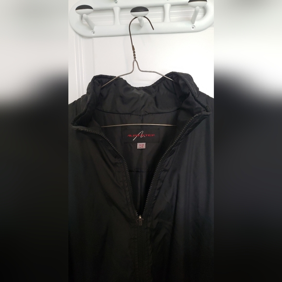 Unisex Alpinetek black jacket coat, size large, unisex. - Picture 8 of 16